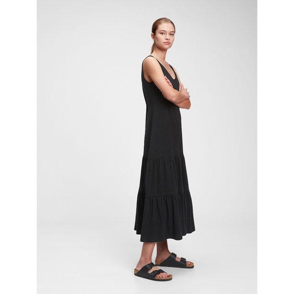 GAP Dresses & Skirts - GAP sleeveless tiered maxi dress SZ S